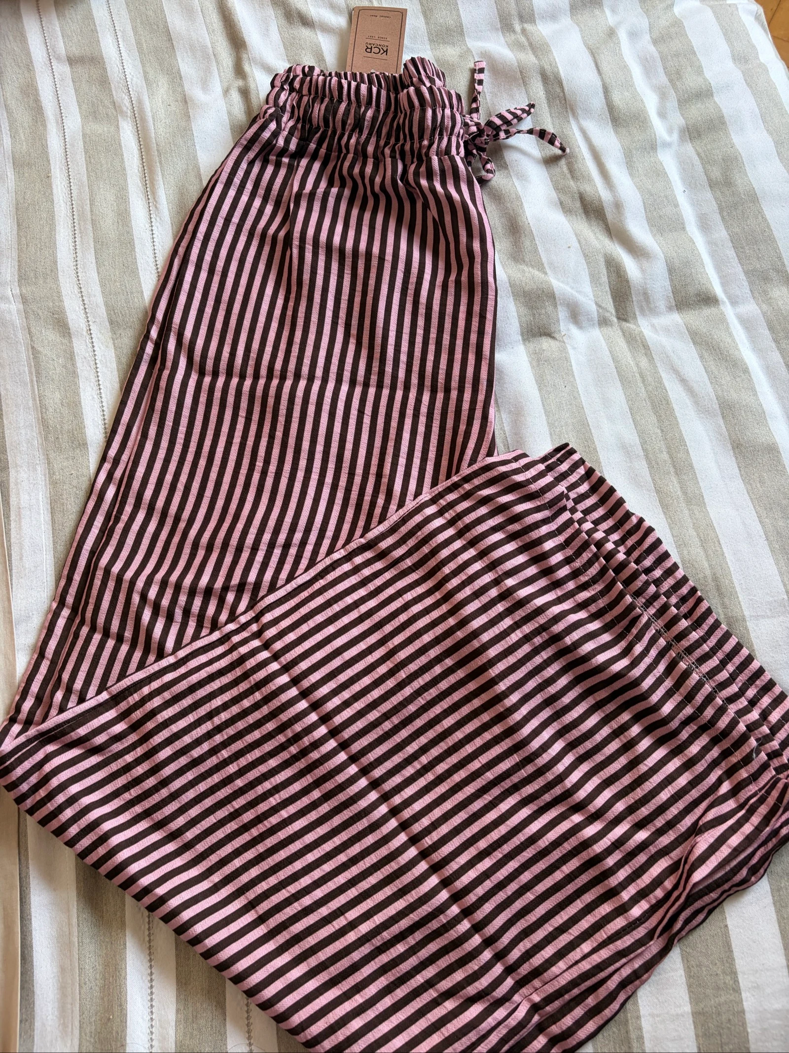 Pantalón rayas 